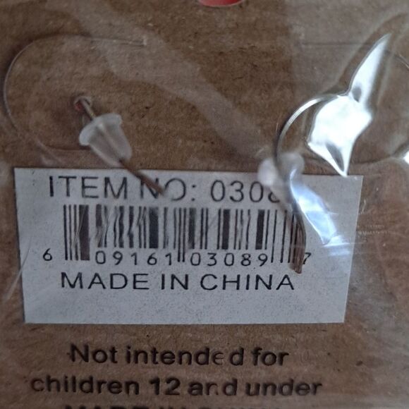 Filigree Silver Heart Semi-Precious Stone Earrings Ivory,  Black, or Turquoise - Picture 2 of 2